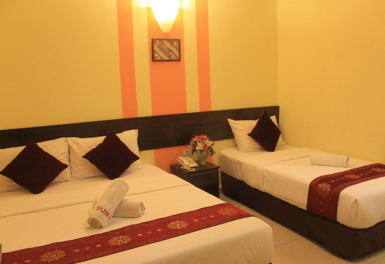 Hotel Sun Permas Jaya 3*